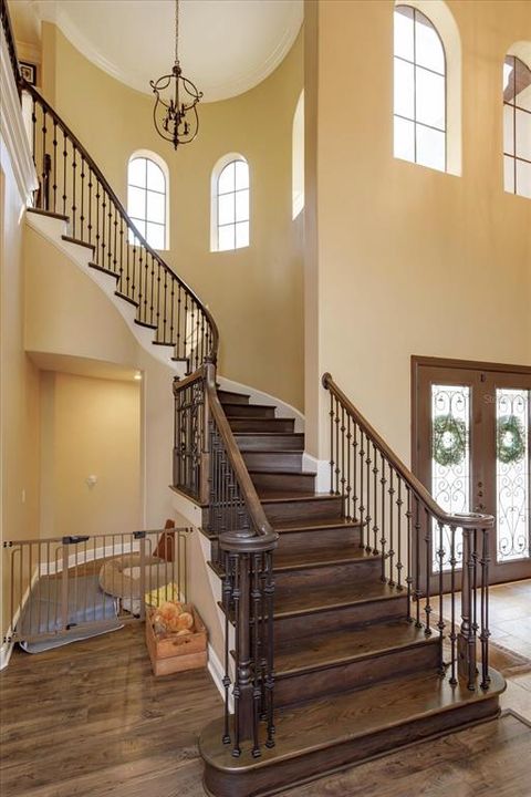 Active With Contract: $1,799,500 (5 beds, 5 baths, 5722 Square Feet)