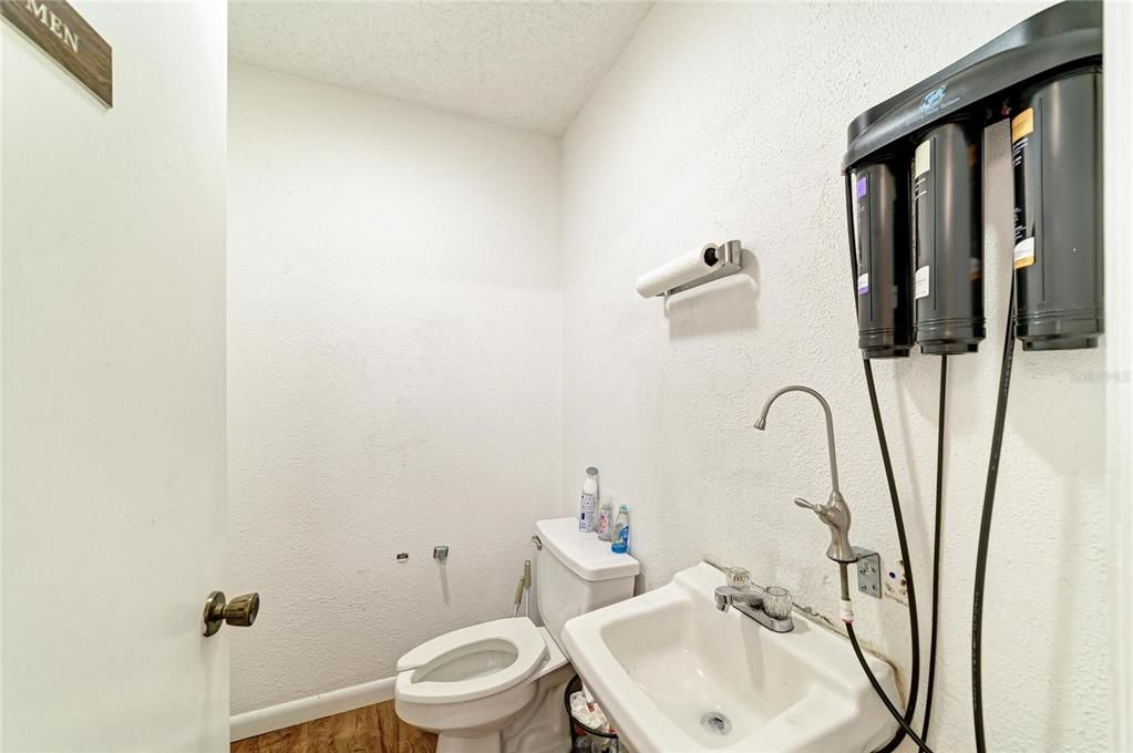 For Sale: $850,000 (0 beds, 0 baths, 2060 Square Feet)