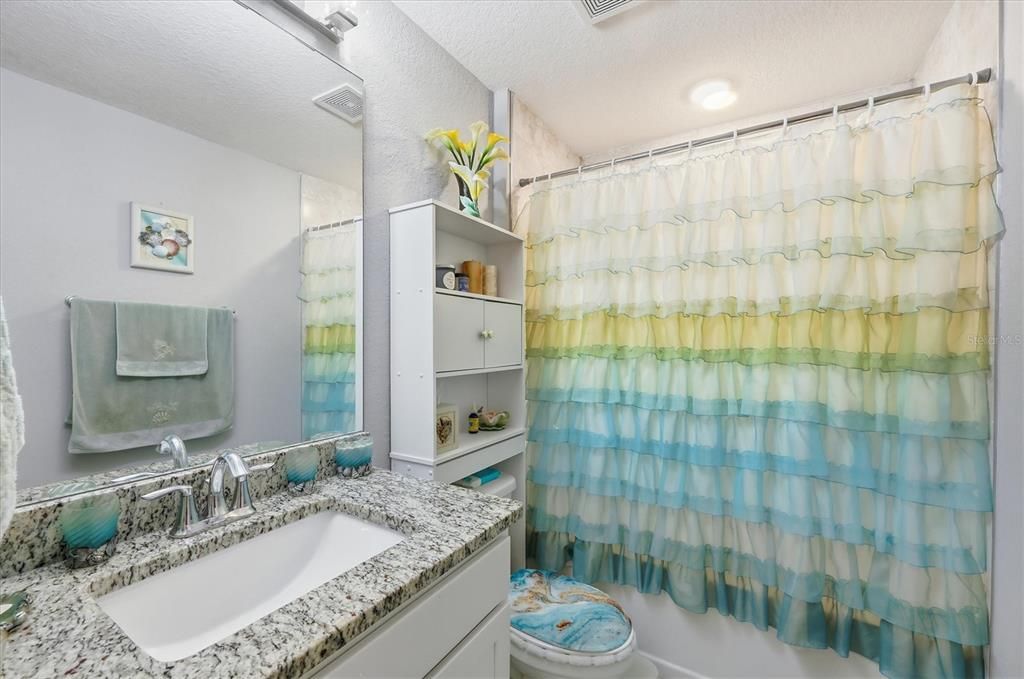 En Venta: $460,000 (4 camas, 2 baños, 1839 Pies cuadrados)