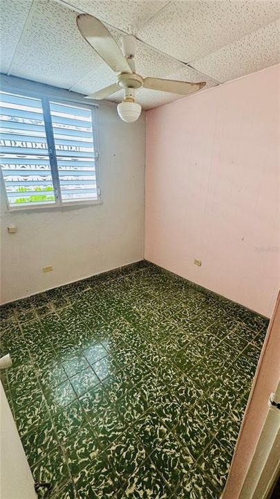 Activo con contrato: $199,000 (4 camas, 3 baños, 1140 Pies cuadrados)