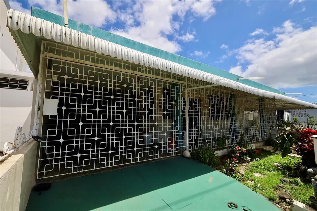Activo con contrato: $199,000 (4 camas, 3 baños, 1140 Pies cuadrados)