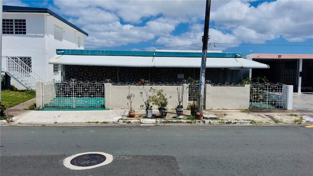 Activo con contrato: $199,000 (4 camas, 3 baños, 1140 Pies cuadrados)