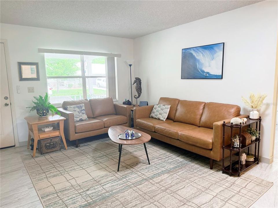 Active With Contract: $198,888 (2 beds, 2 baths, 1748 Square Feet)