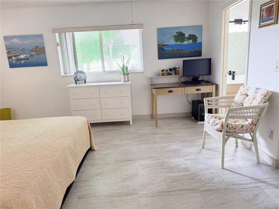 Active With Contract: $198,888 (2 beds, 2 baths, 1748 Square Feet)