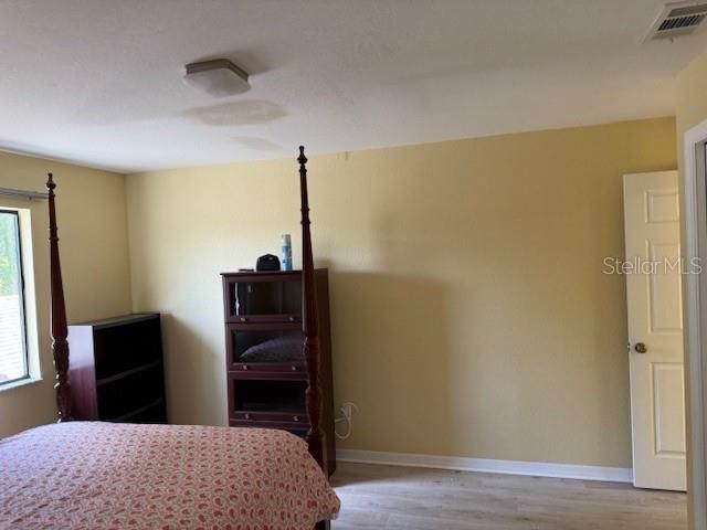 For Sale: $237,000 (3 beds, 3 baths, 1844 Square Feet)