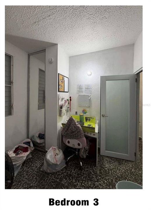Active With Contract: $172,000 (3 beds, 1 baths, 798 Square Feet)