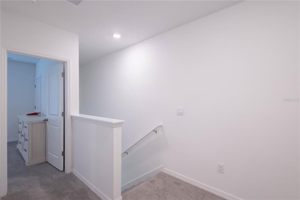 For Rent: $2,250 (3 beds, 2 baths, 1673 Square Feet)