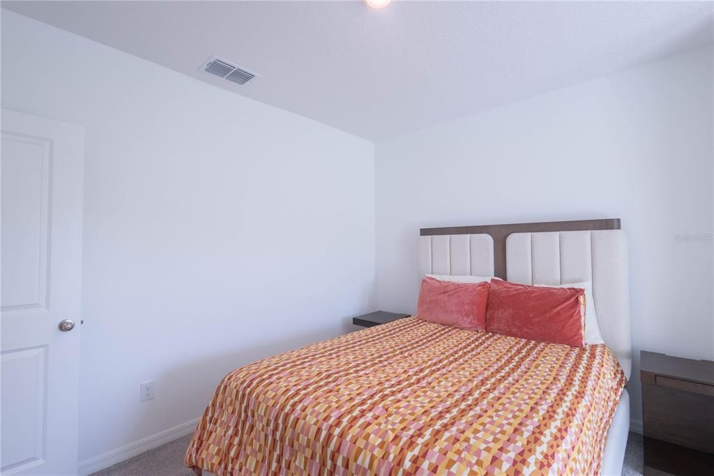 For Rent: $2,250 (3 beds, 2 baths, 1673 Square Feet)