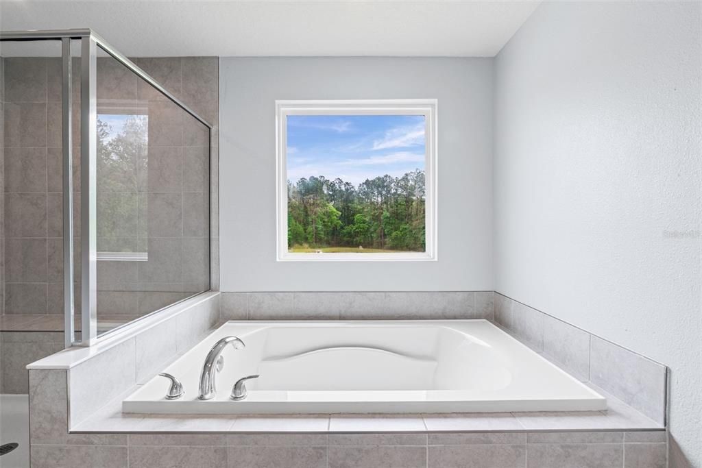 For Sale: $415,000 (4 beds, 3 baths, 2706 Square Feet)
