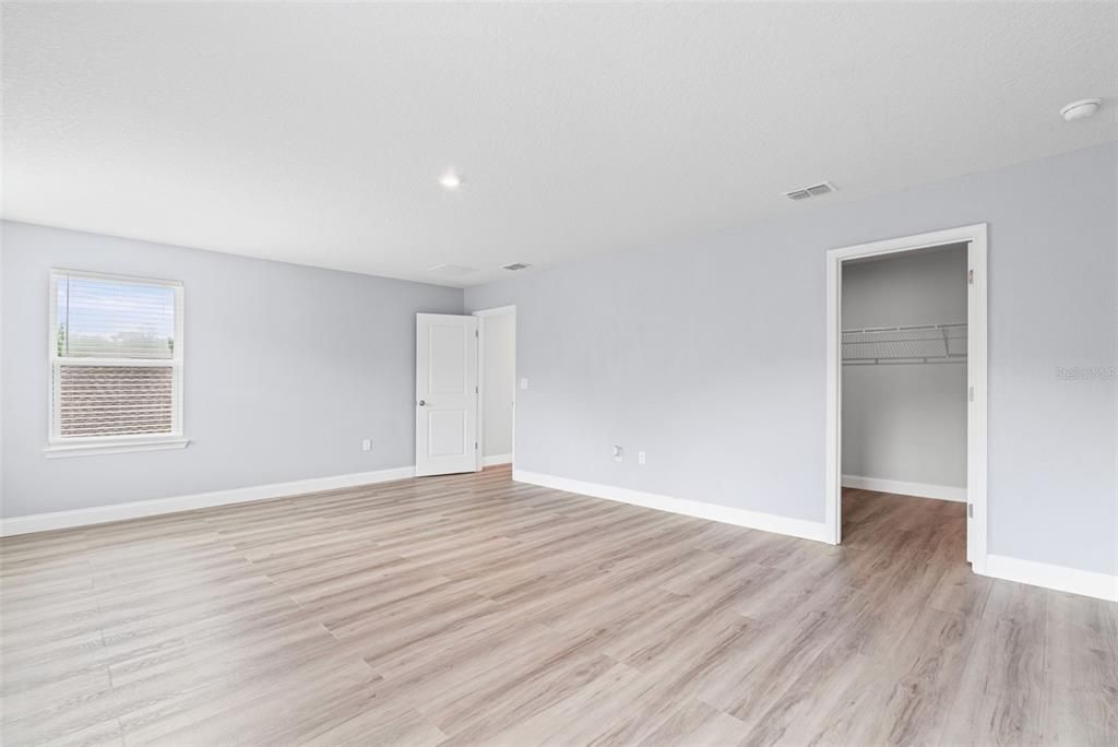 For Sale: $415,000 (4 beds, 3 baths, 2706 Square Feet)