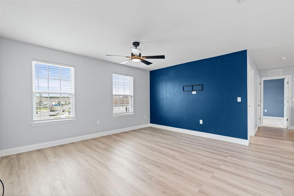 For Sale: $415,000 (4 beds, 3 baths, 2706 Square Feet)