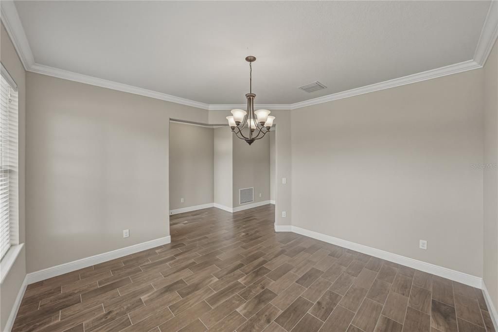 Active With Contract: $599,900 (4 beds, 3 baths, 2546 Square Feet)