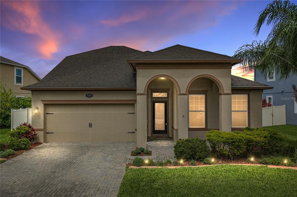 Active With Contract: $599,900 (4 beds, 3 baths, 2546 Square Feet)