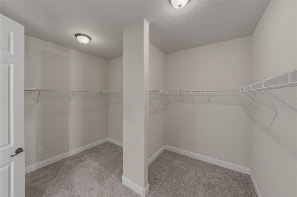 Active With Contract: $599,900 (4 beds, 3 baths, 2546 Square Feet)