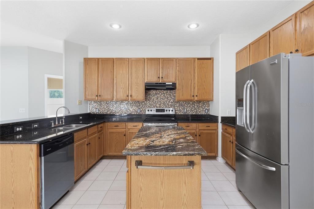 For Sale: $494,900 (4 beds, 3 baths, 2205 Square Feet)
