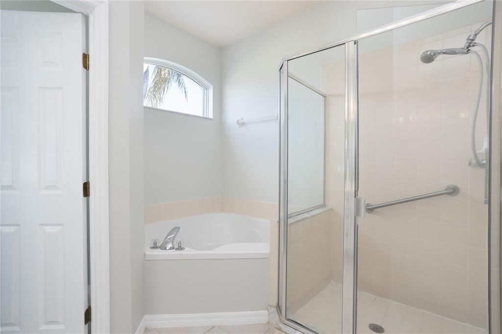 For Sale: $494,900 (4 beds, 3 baths, 2205 Square Feet)