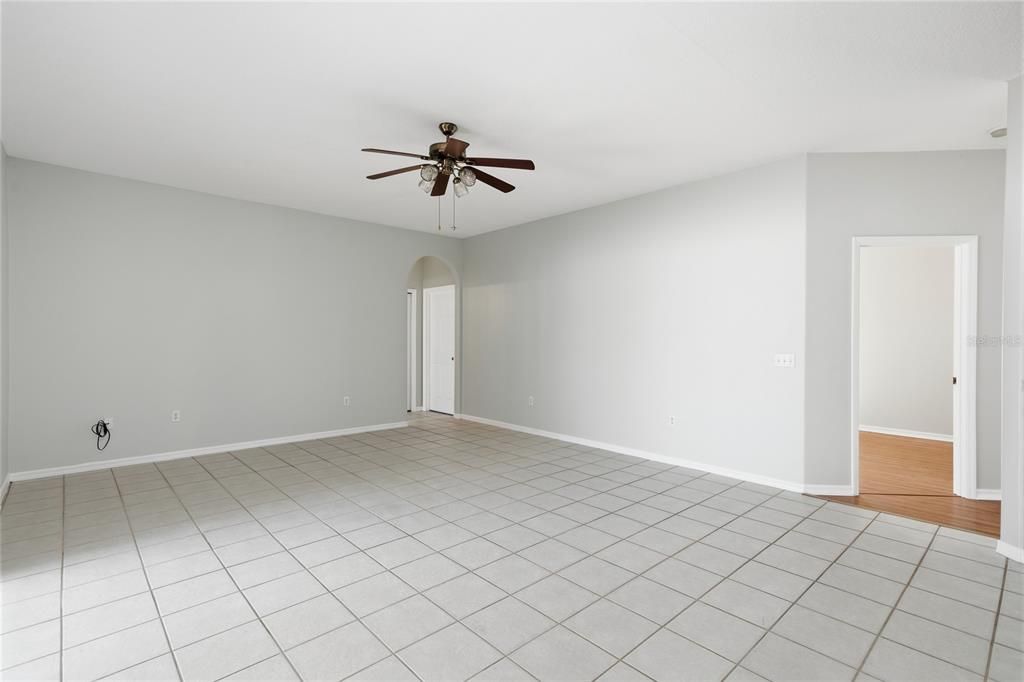 For Sale: $494,900 (4 beds, 3 baths, 2205 Square Feet)