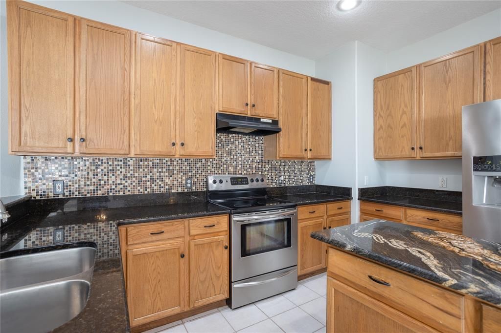 For Sale: $494,900 (4 beds, 3 baths, 2205 Square Feet)