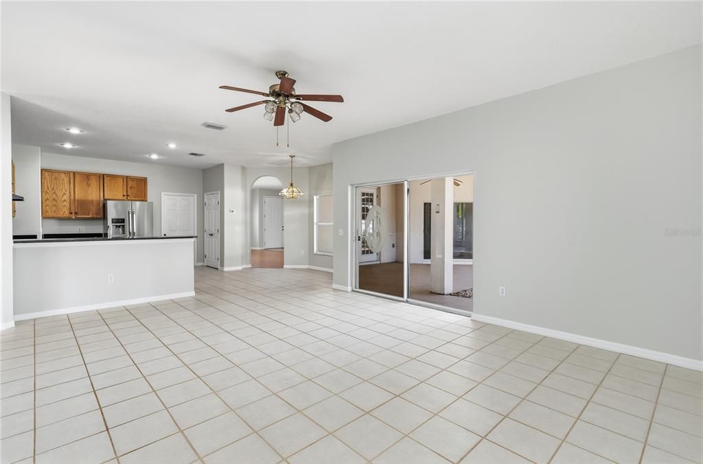 For Sale: $494,900 (4 beds, 3 baths, 2205 Square Feet)
