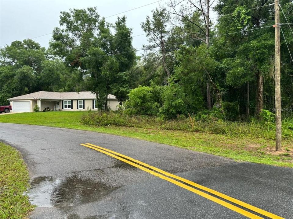 На продажу: $28,000 (0.26 acres)