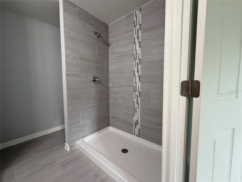 Activo con contrato: $209,900 (3 camas, 2 baños, 1232 Pies cuadrados)