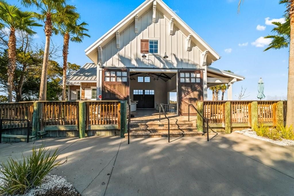 For Sale: $1,595,000 (4 beds, 3 baths, 2498 Square Feet)