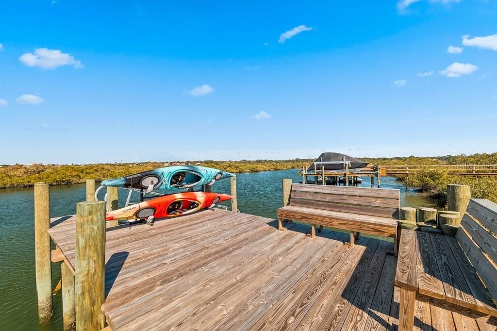 For Sale: $1,595,000 (4 beds, 3 baths, 2498 Square Feet)