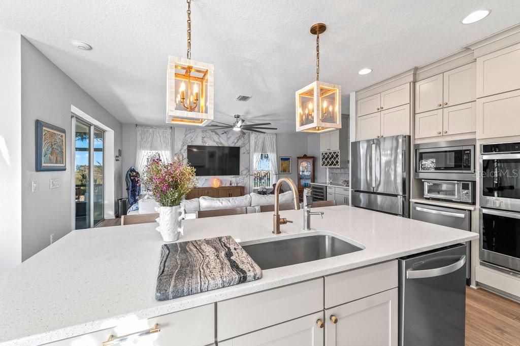 For Sale: $1,595,000 (4 beds, 3 baths, 2498 Square Feet)