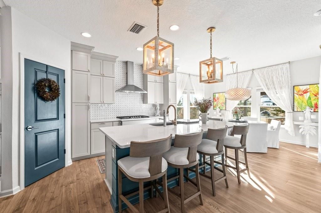 For Sale: $1,595,000 (4 beds, 3 baths, 2498 Square Feet)