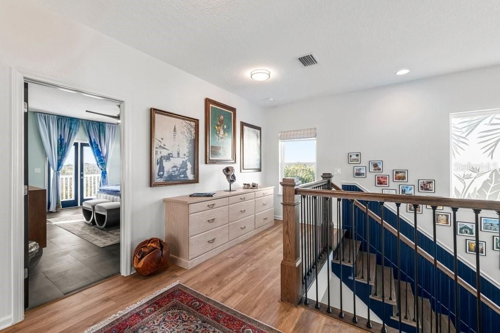 For Sale: $1,595,000 (4 beds, 3 baths, 2498 Square Feet)