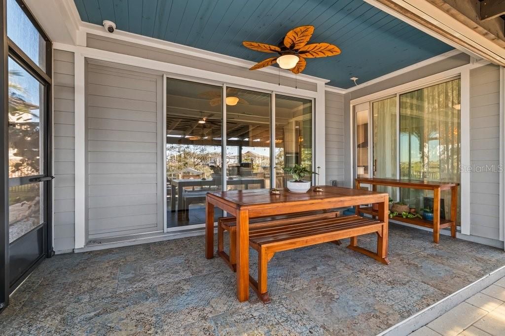 For Sale: $1,595,000 (4 beds, 3 baths, 2498 Square Feet)