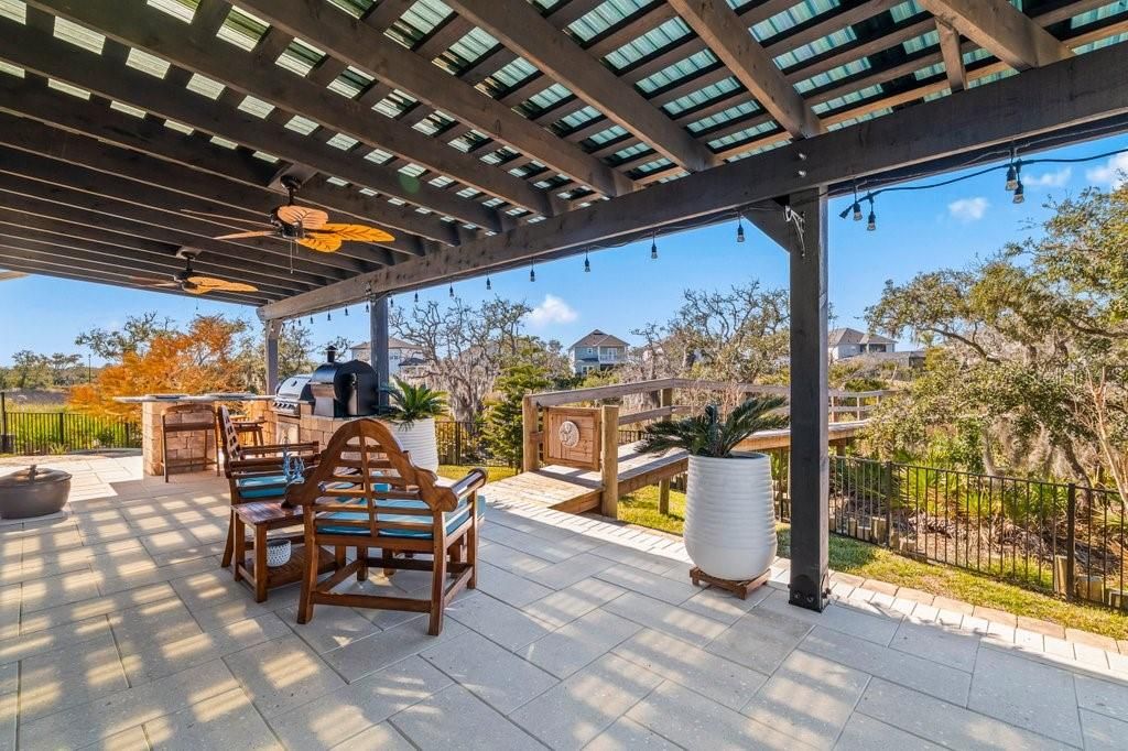For Sale: $1,595,000 (4 beds, 3 baths, 2498 Square Feet)