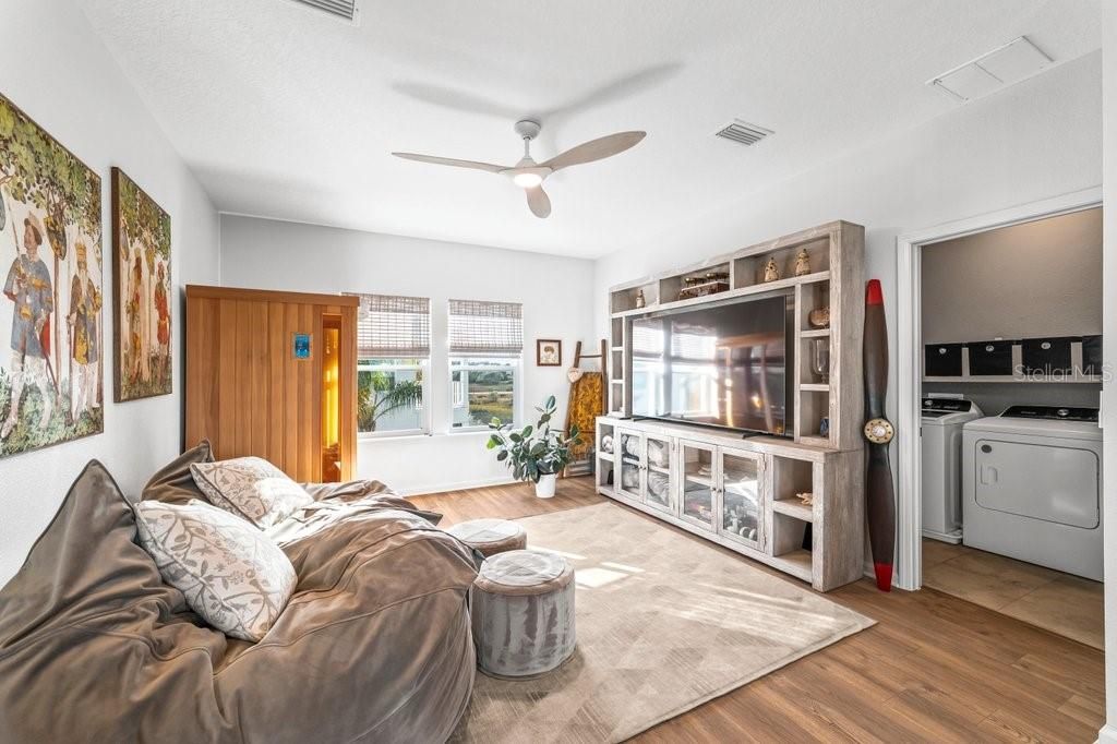 For Sale: $1,595,000 (4 beds, 3 baths, 2498 Square Feet)
