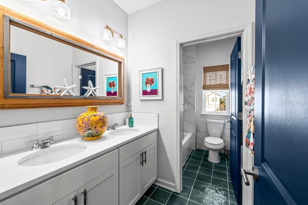 For Sale: $1,595,000 (4 beds, 3 baths, 2498 Square Feet)