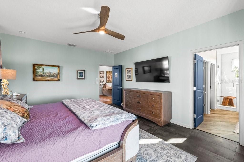 For Sale: $1,595,000 (4 beds, 3 baths, 2498 Square Feet)