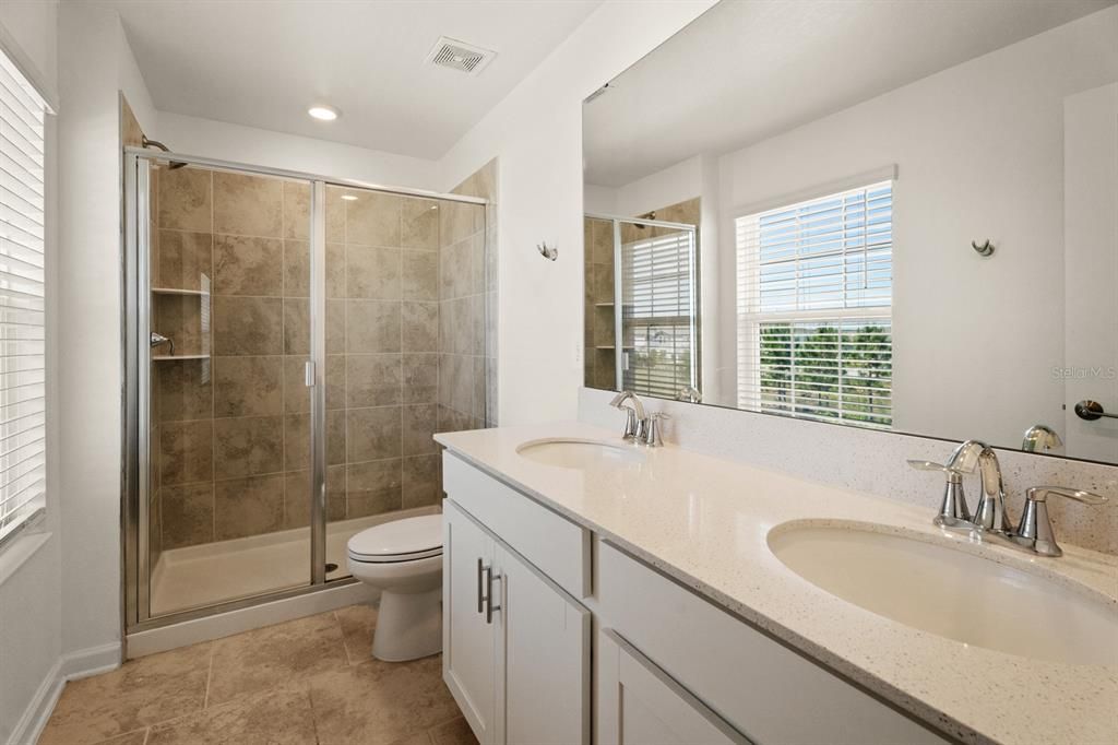 Active With Contract: $309,900 (3 beds, 2 baths, 1600 Square Feet)