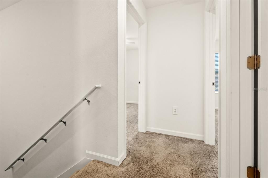 Active With Contract: $309,900 (3 beds, 2 baths, 1600 Square Feet)