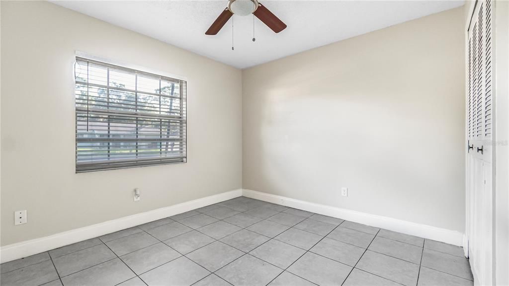 For Sale: $160,000 (2 beds, 2 baths, 864 Square Feet)