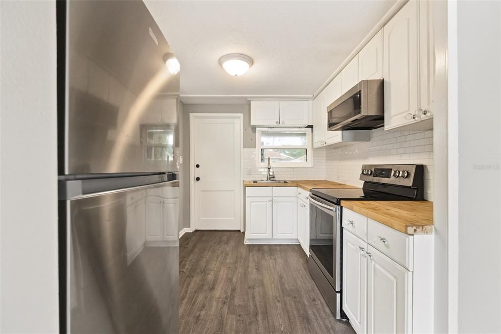 Activo con contrato: $235,000 (2 camas, 1 baños, 572 Pies cuadrados)