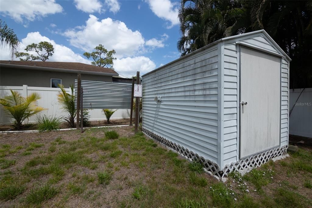 Activo con contrato: $235,000 (2 camas, 1 baños, 572 Pies cuadrados)