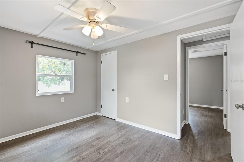 Activo con contrato: $235,000 (2 camas, 1 baños, 572 Pies cuadrados)