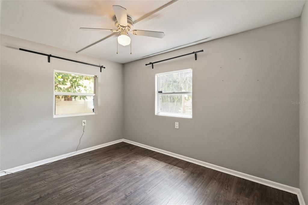 Activo con contrato: $235,000 (2 camas, 1 baños, 572 Pies cuadrados)