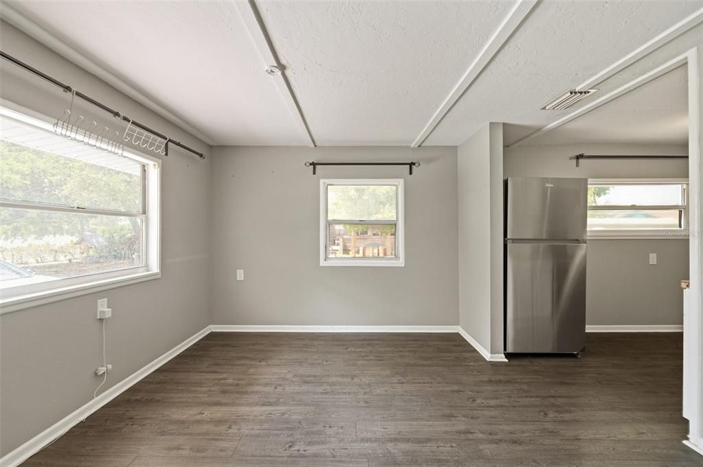 Activo con contrato: $235,000 (2 camas, 1 baños, 572 Pies cuadrados)