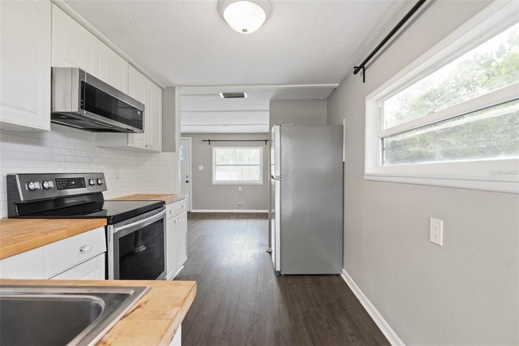 Activo con contrato: $235,000 (2 camas, 1 baños, 572 Pies cuadrados)