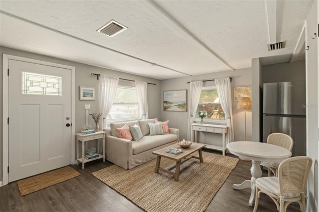 Activo con contrato: $235,000 (2 camas, 1 baños, 572 Pies cuadrados)