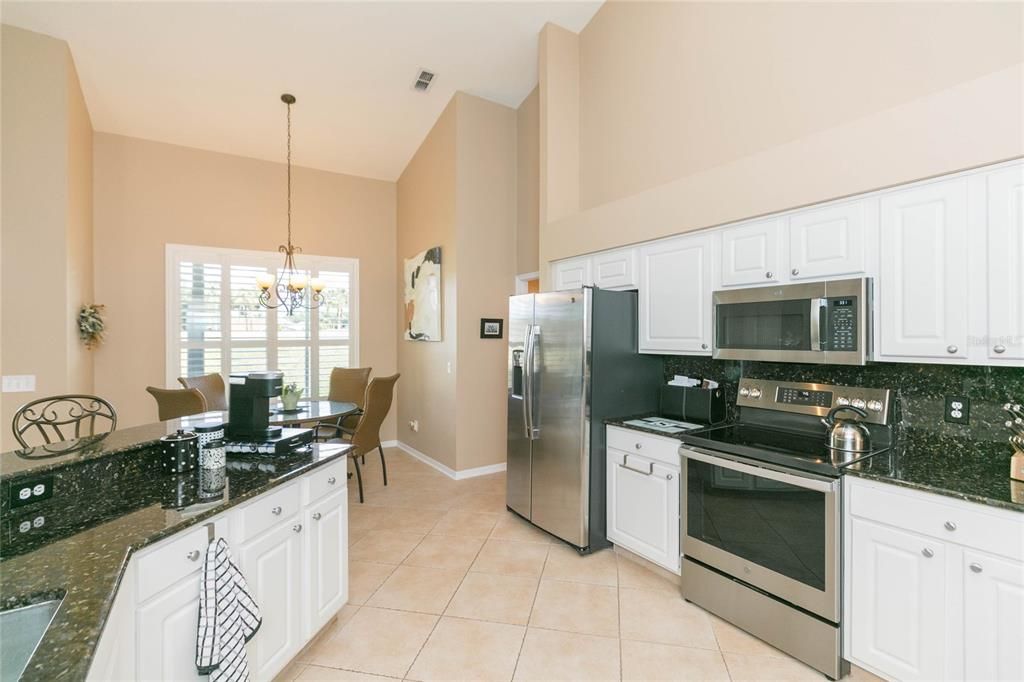 For Sale: $484,900 (4 beds, 3 baths, 2281 Square Feet)