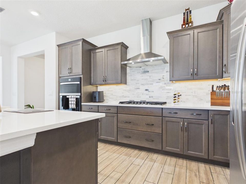 For Sale: $595,000 (4 beds, 4 baths, 3034 Square Feet)