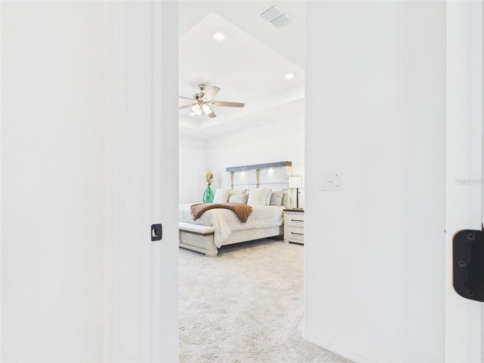 For Sale: $595,000 (4 beds, 4 baths, 3034 Square Feet)