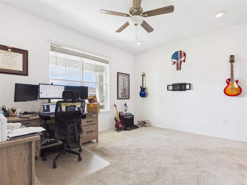 For Sale: $595,000 (4 beds, 4 baths, 3034 Square Feet)