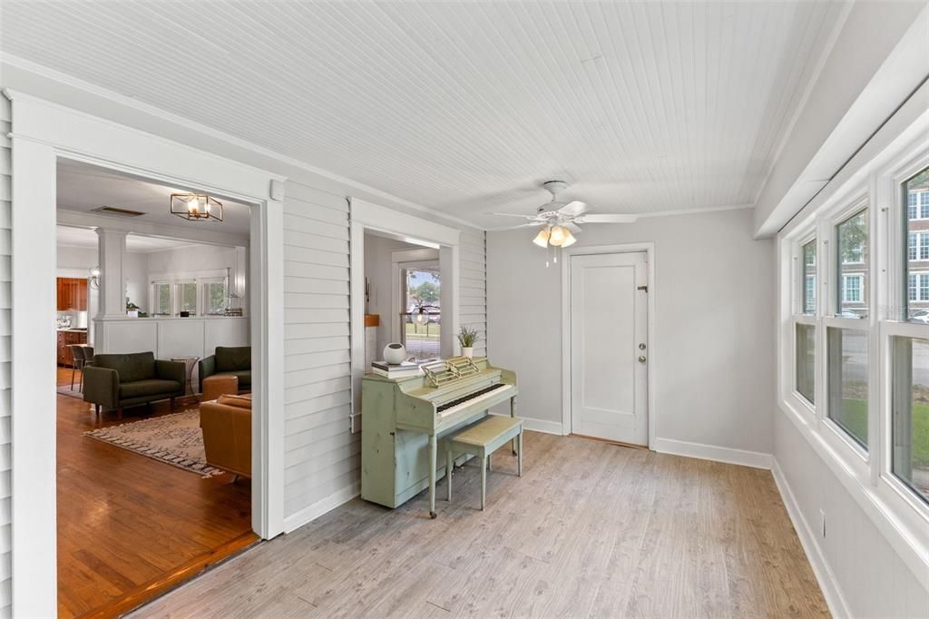 Active With Contract: $650,000 (4 beds, 2 baths, 2128 Square Feet)